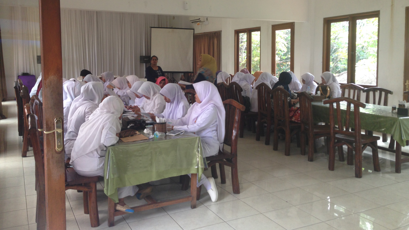 Nurses English Training